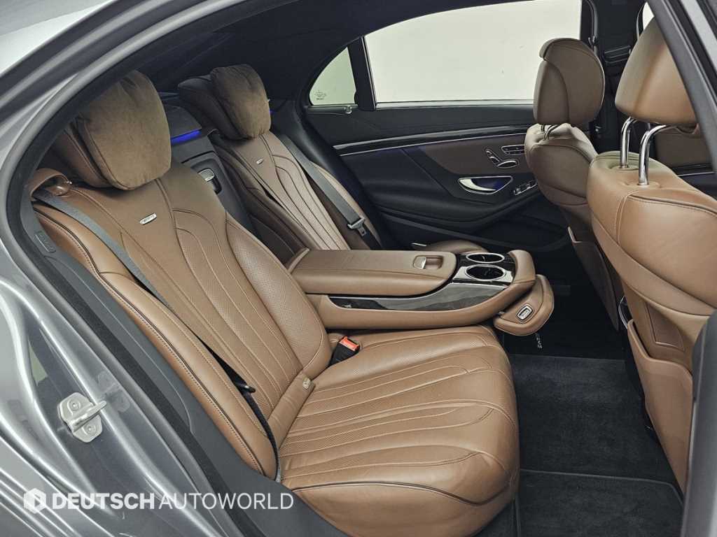 Mercedes-Benz S-Class — photo 12