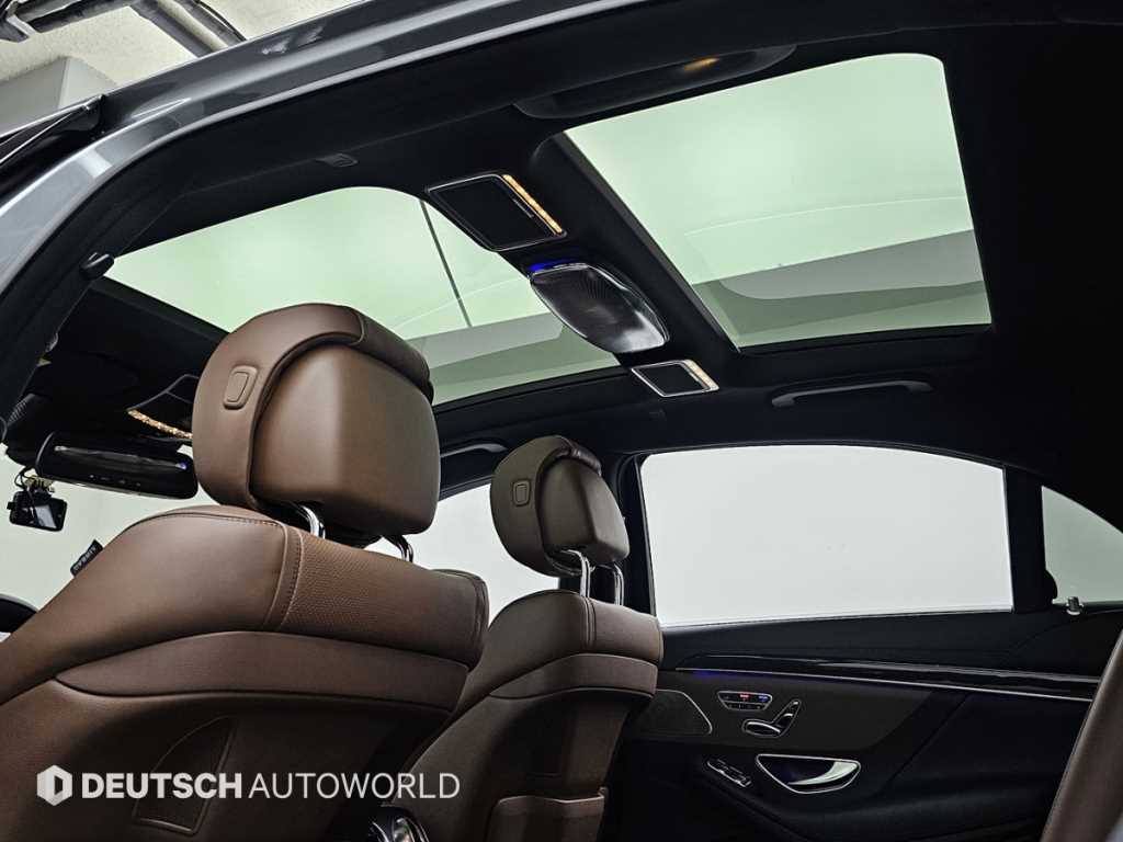 Mercedes-Benz S-Class — photo 18