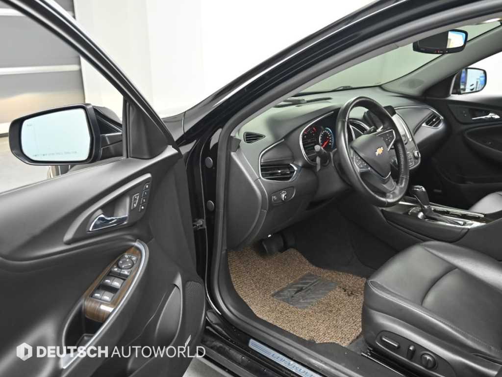 CHEVROLET Malibu — photo 11