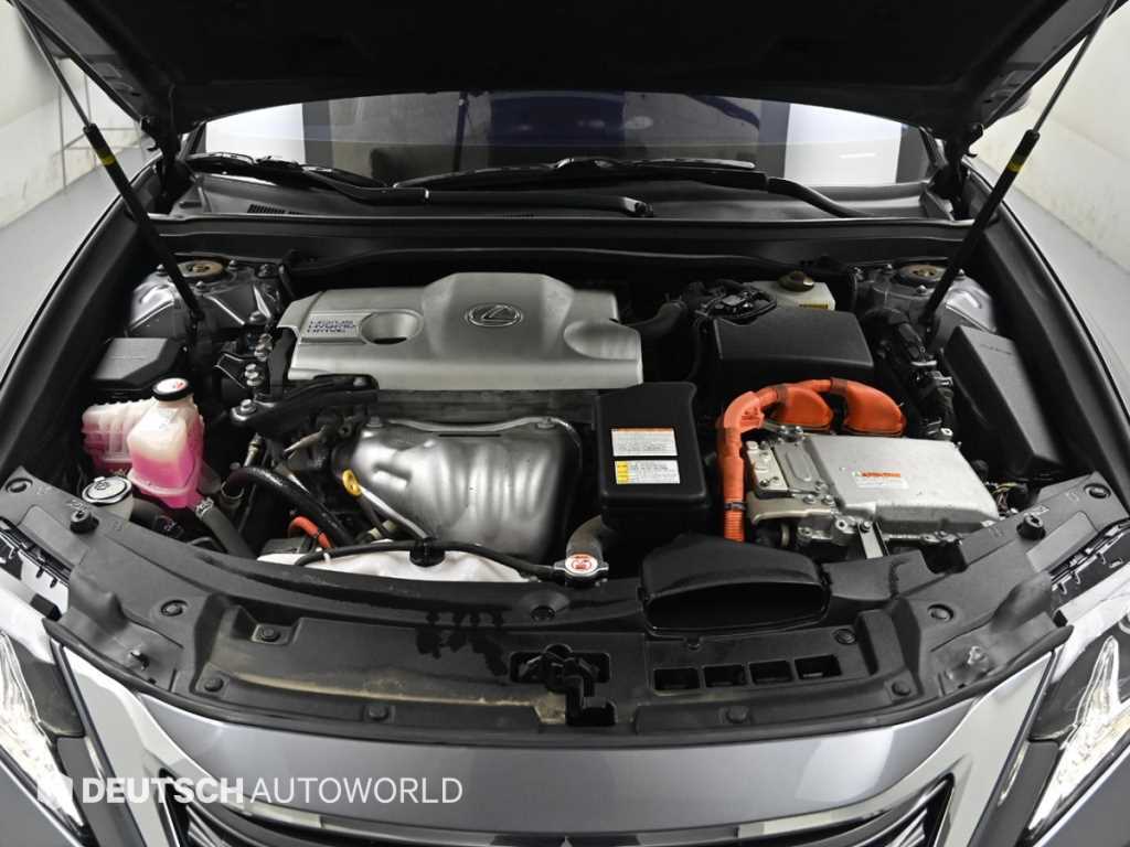 Lexus ES — photo 06