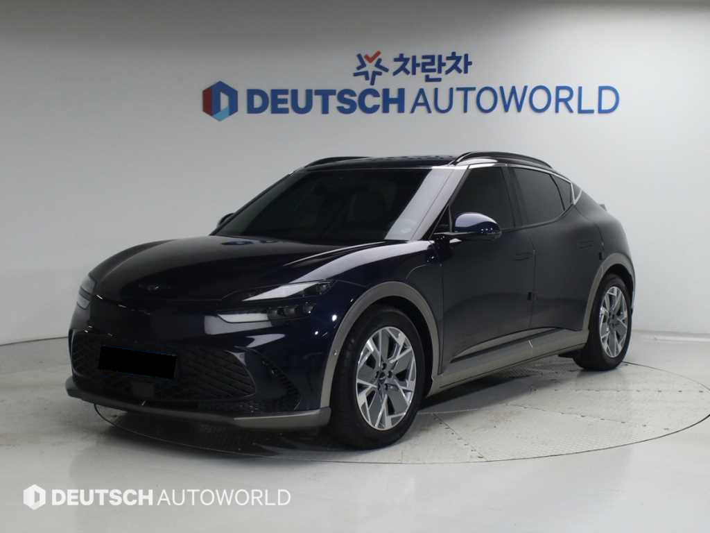 Genesis GV60 — photo 01