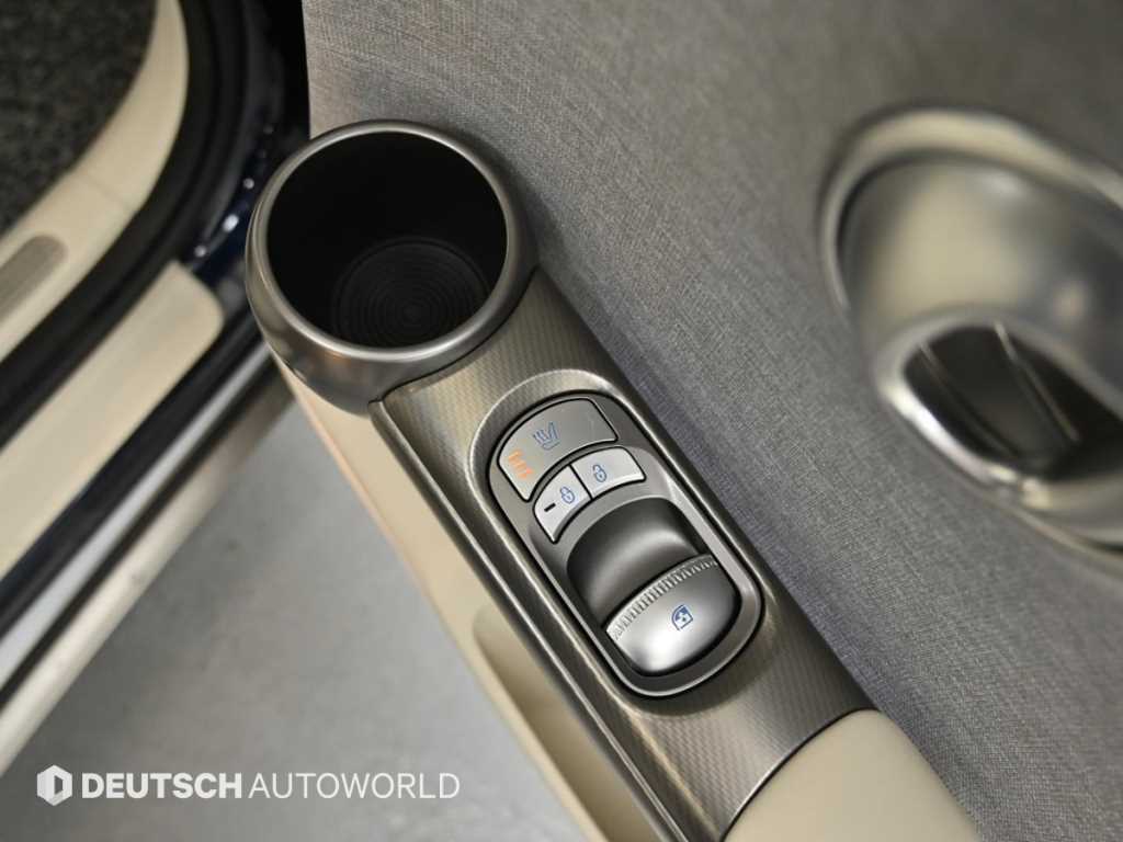 Genesis GV60 — photo 16