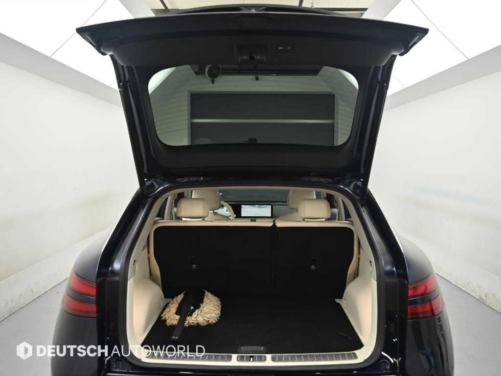 Genesis GV60 — photo 19