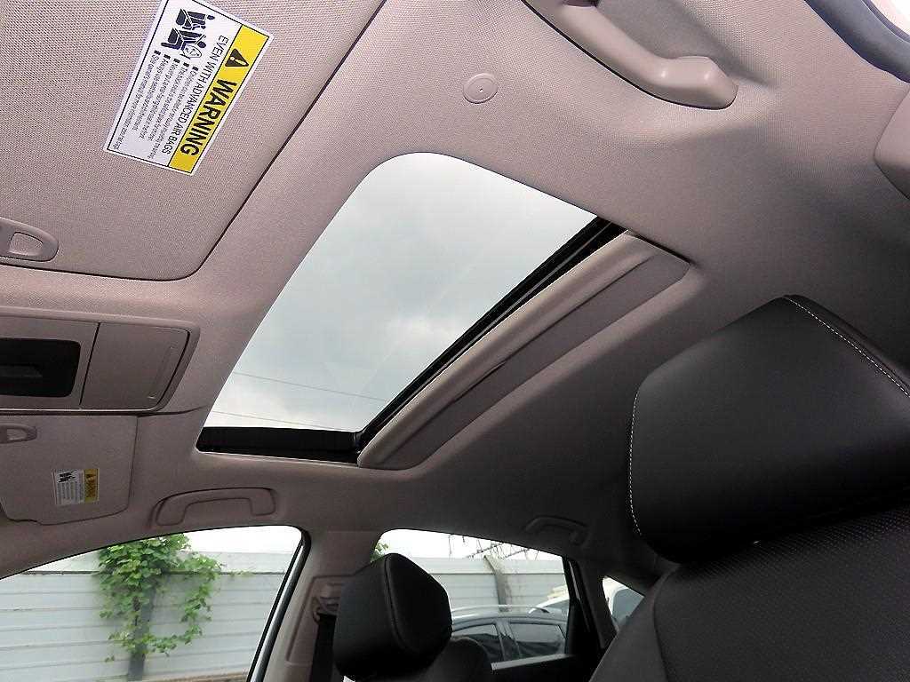 Honda Accord — photo 17