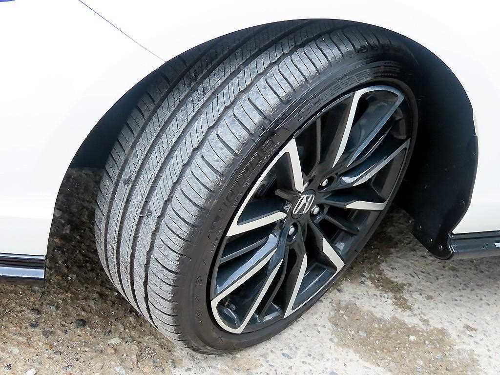 Honda Accord — photo 20