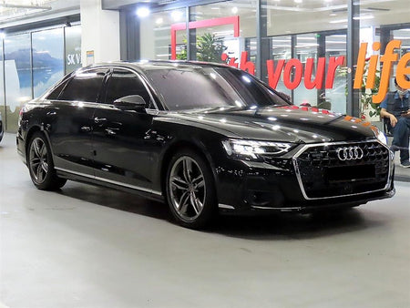 Audi A8 — photo 01