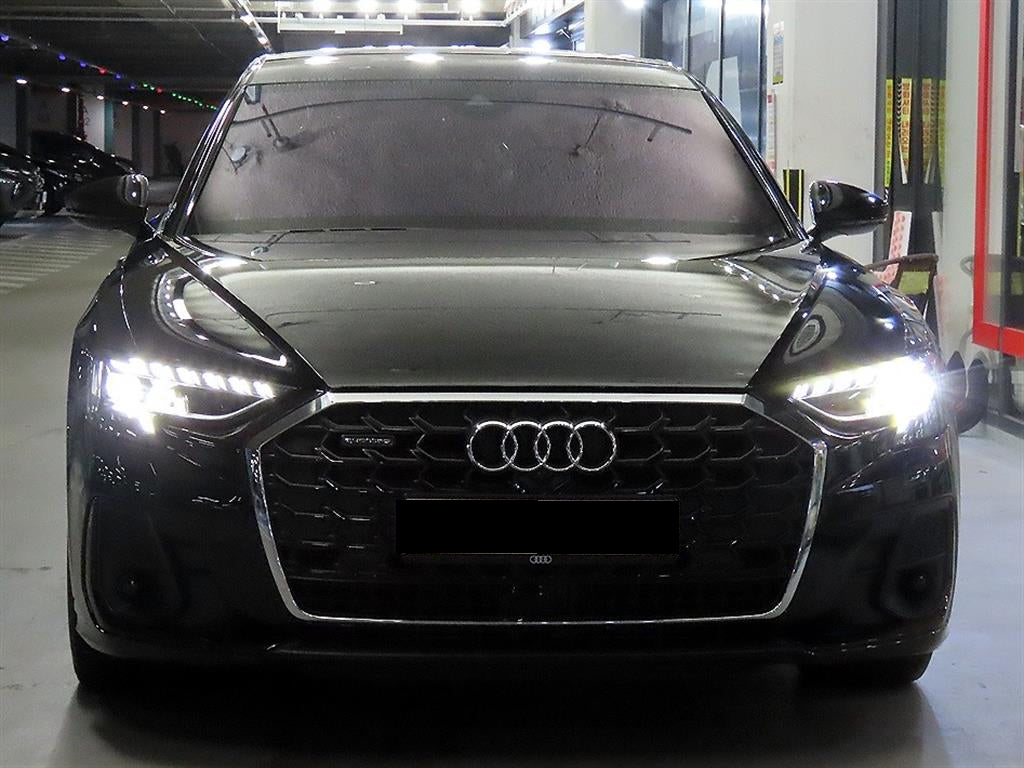 Audi A8 — photo 02