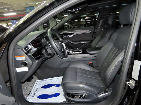 Audi A8 — photo 06