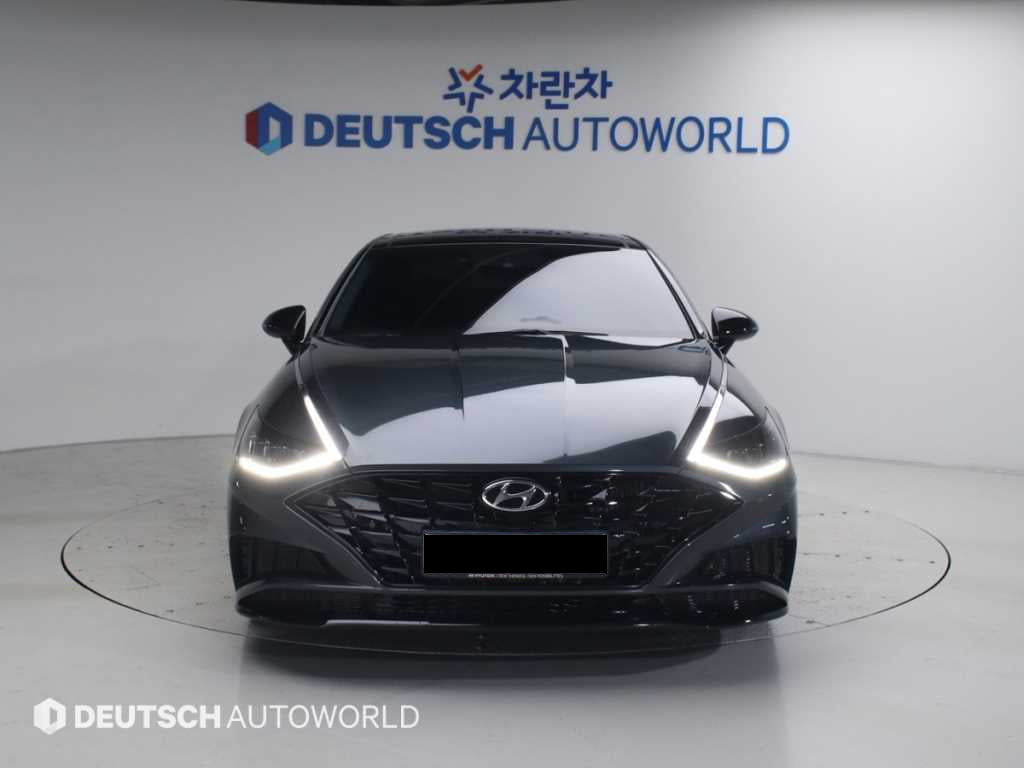 Hyundai Sonata — photo 03