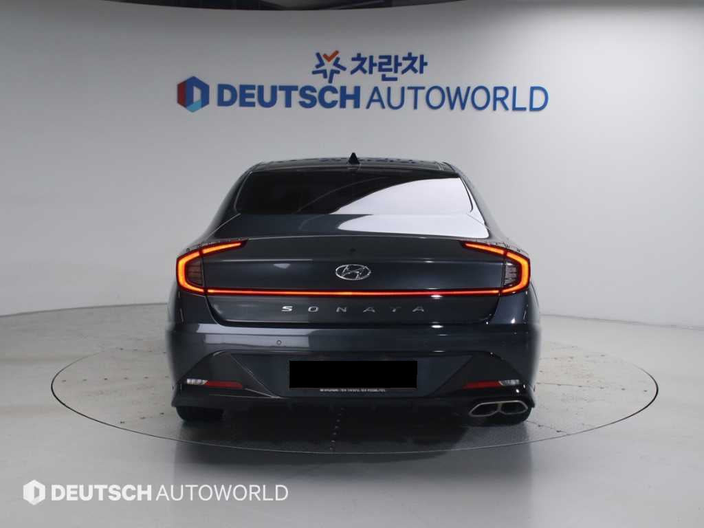 Hyundai Sonata — photo 04