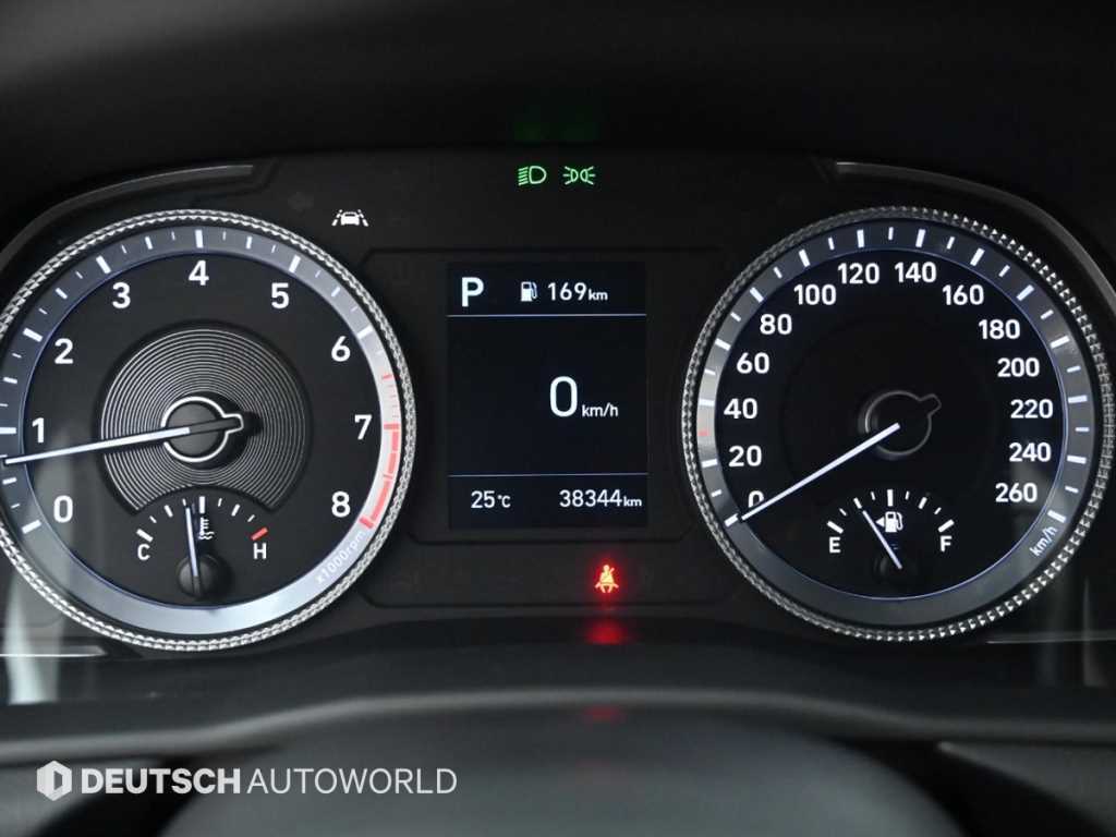 Hyundai Sonata — photo 08