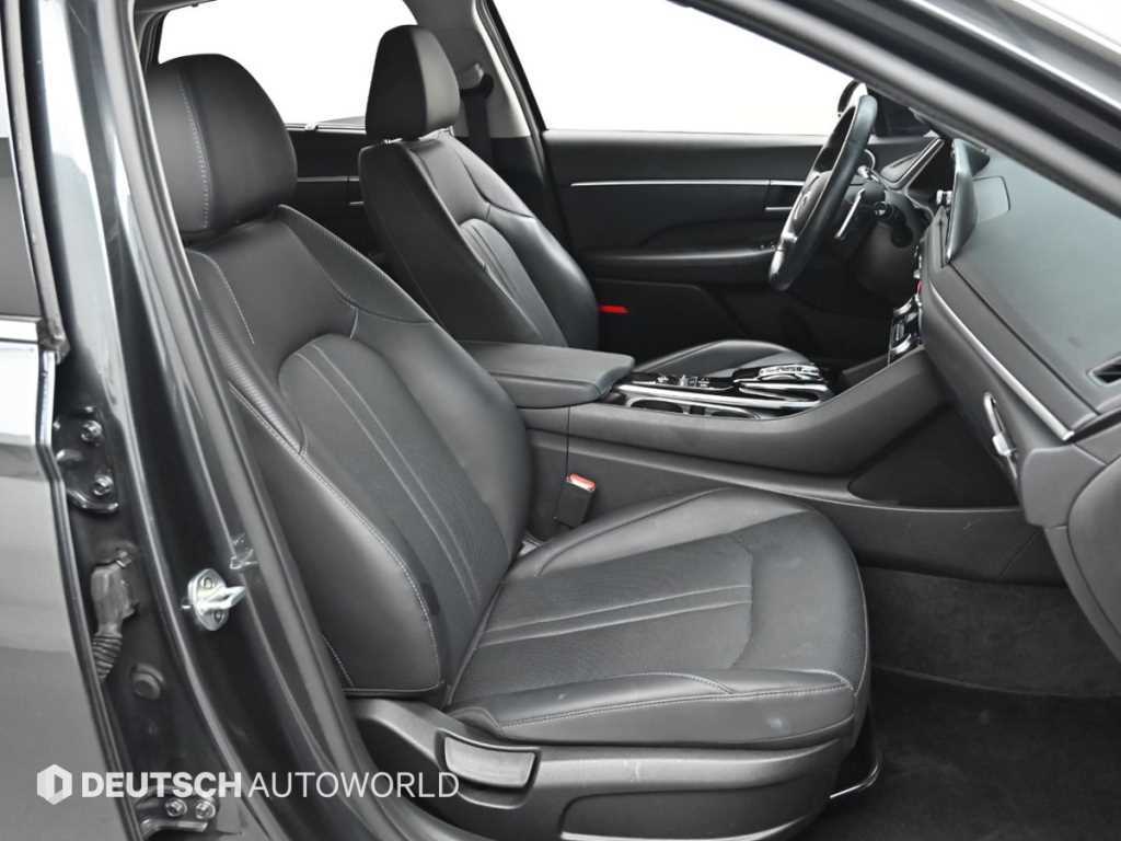 Hyundai Sonata — photo 10