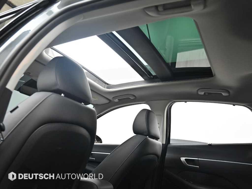 Hyundai Sonata — photo 18