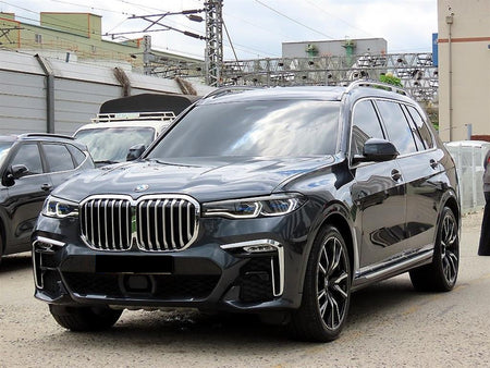 BMW X7 — photo 02