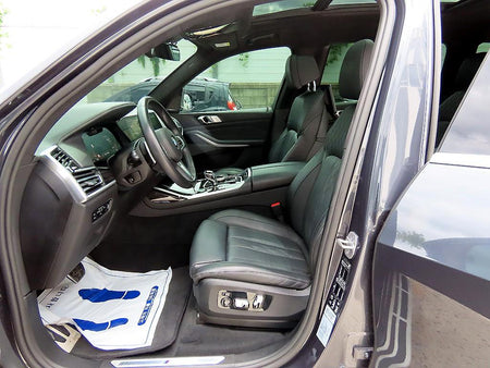 BMW X7 — photo 05