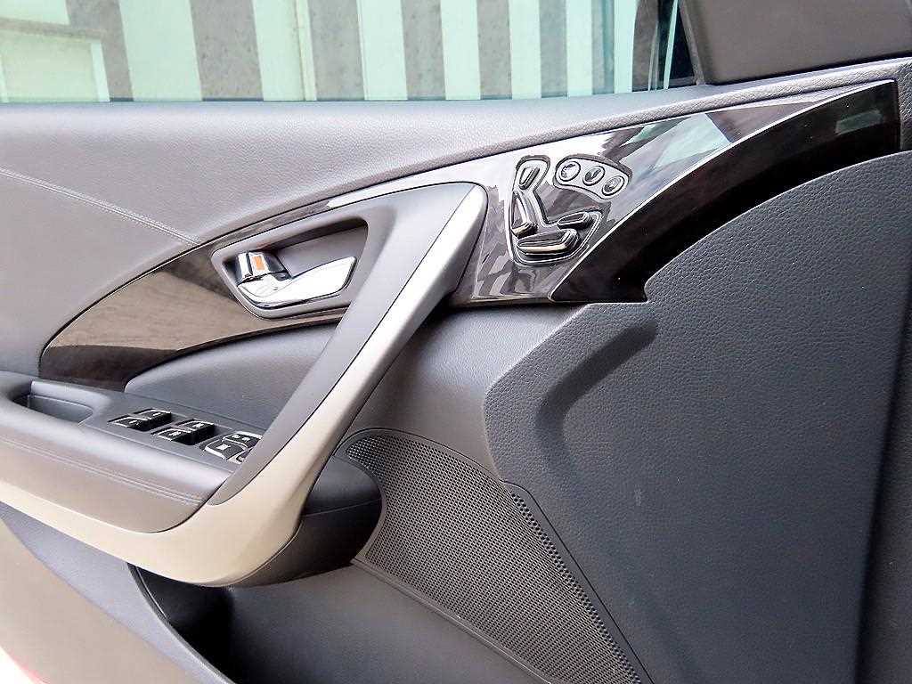 Hyundai Grandeur — photo 11