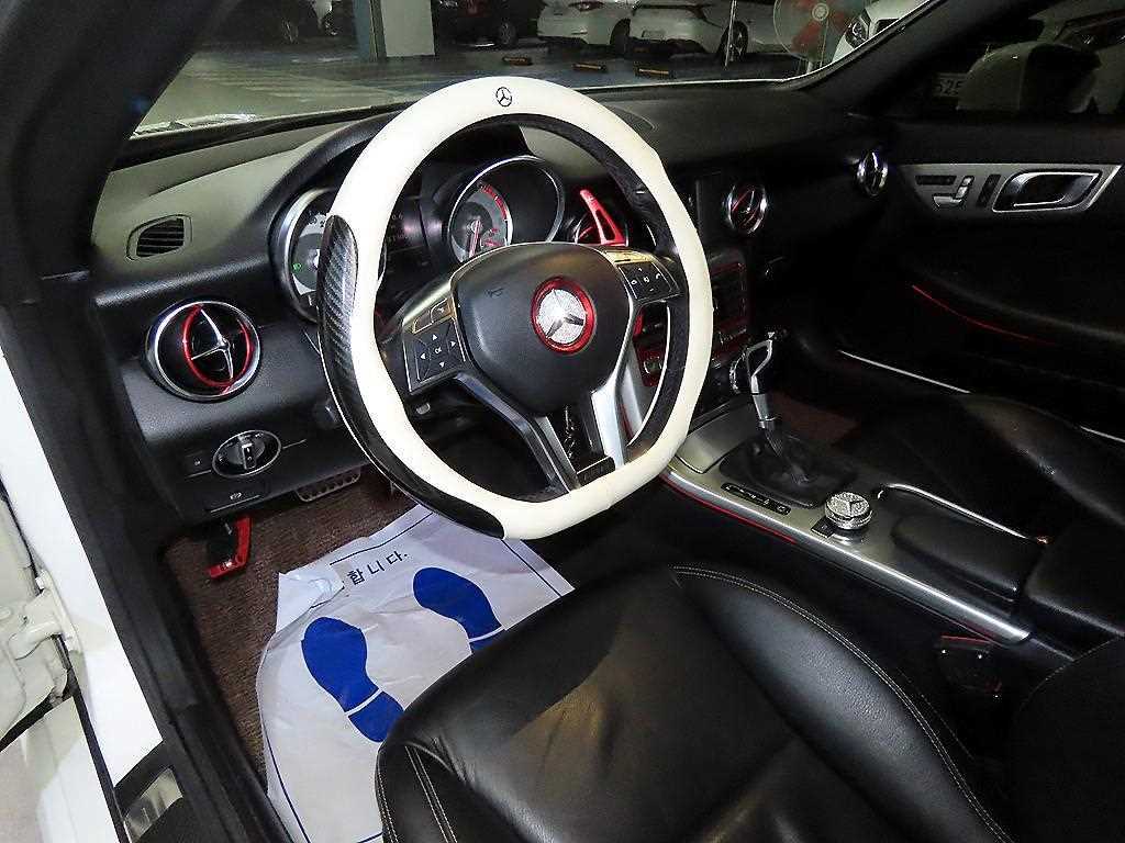 Mercedes-Benz SLK-Class — photo 12