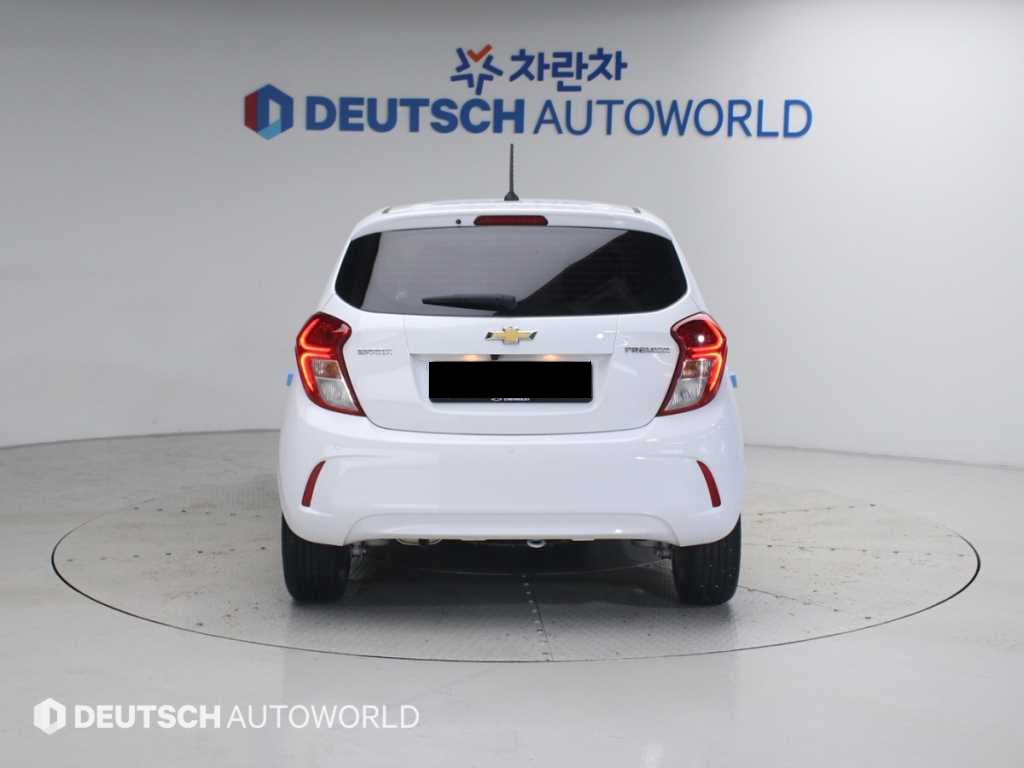 CHEVROLET Spark — photo 04
