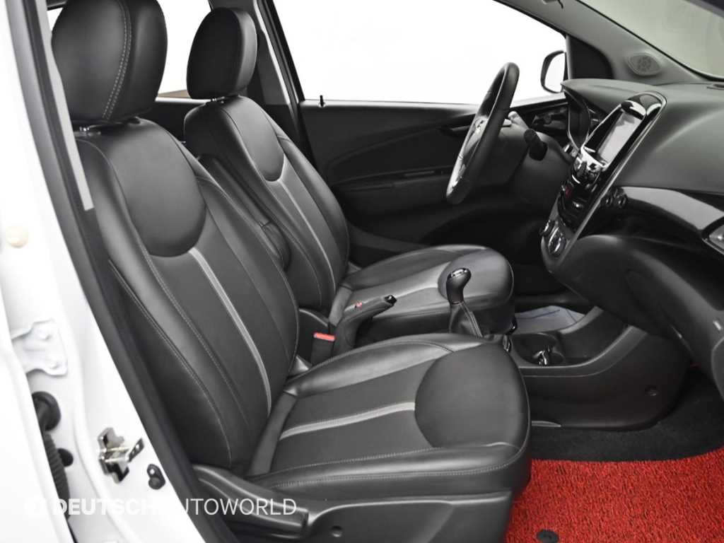 CHEVROLET Spark — photo 10