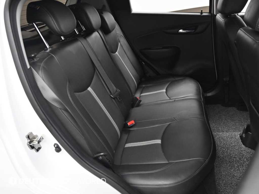 CHEVROLET Spark — photo 12