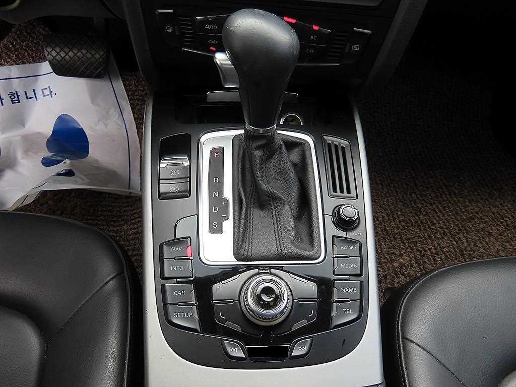 Audi A4 — photo 10