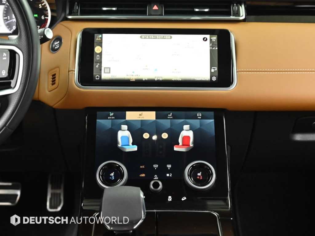 Land Rover Range Rover Velar — photo 14