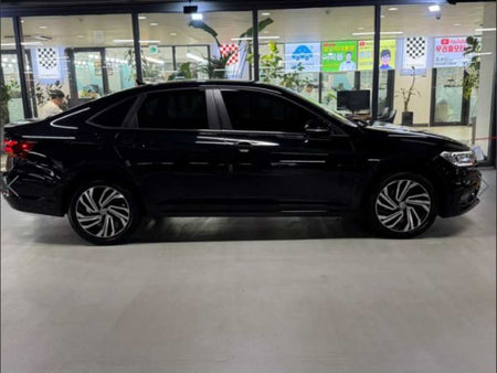 Volkswagen Jetta — photo 02