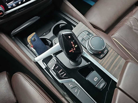 BMW 5-Series — photo 08