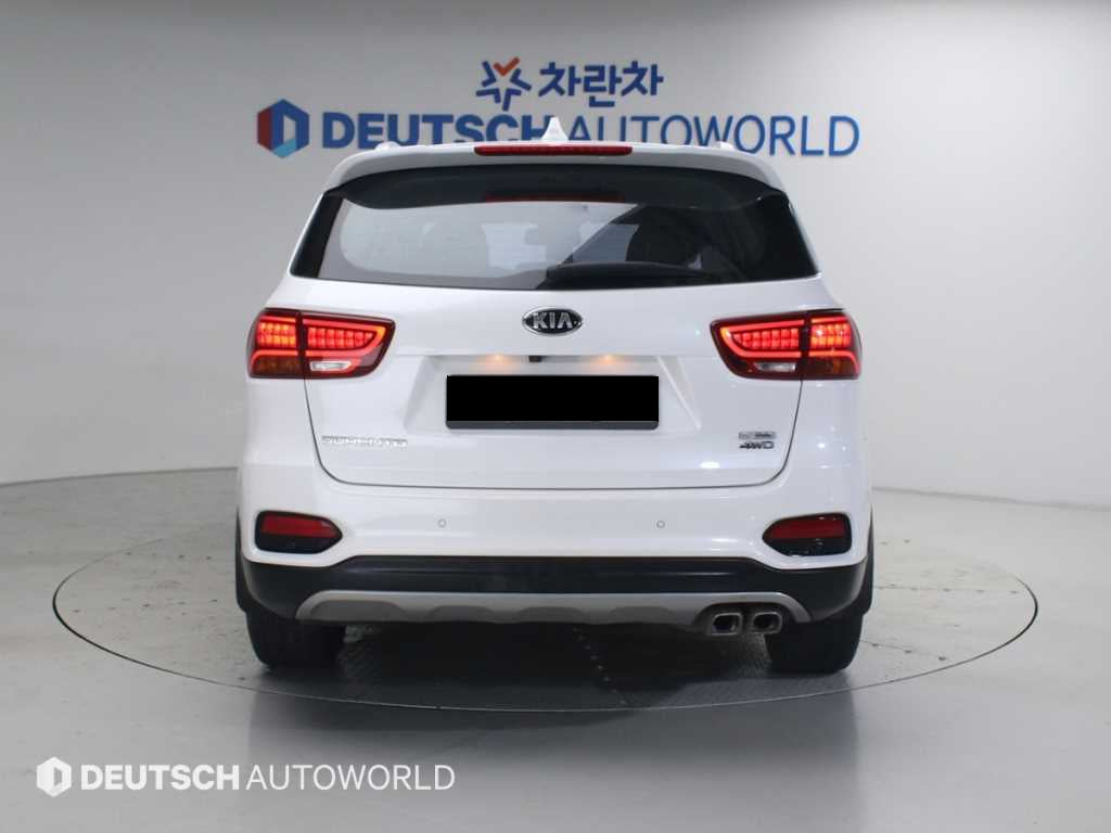 Kia Sorento — photo 04