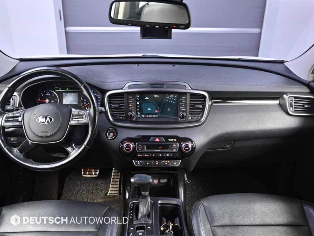Kia Sorento — photo 07