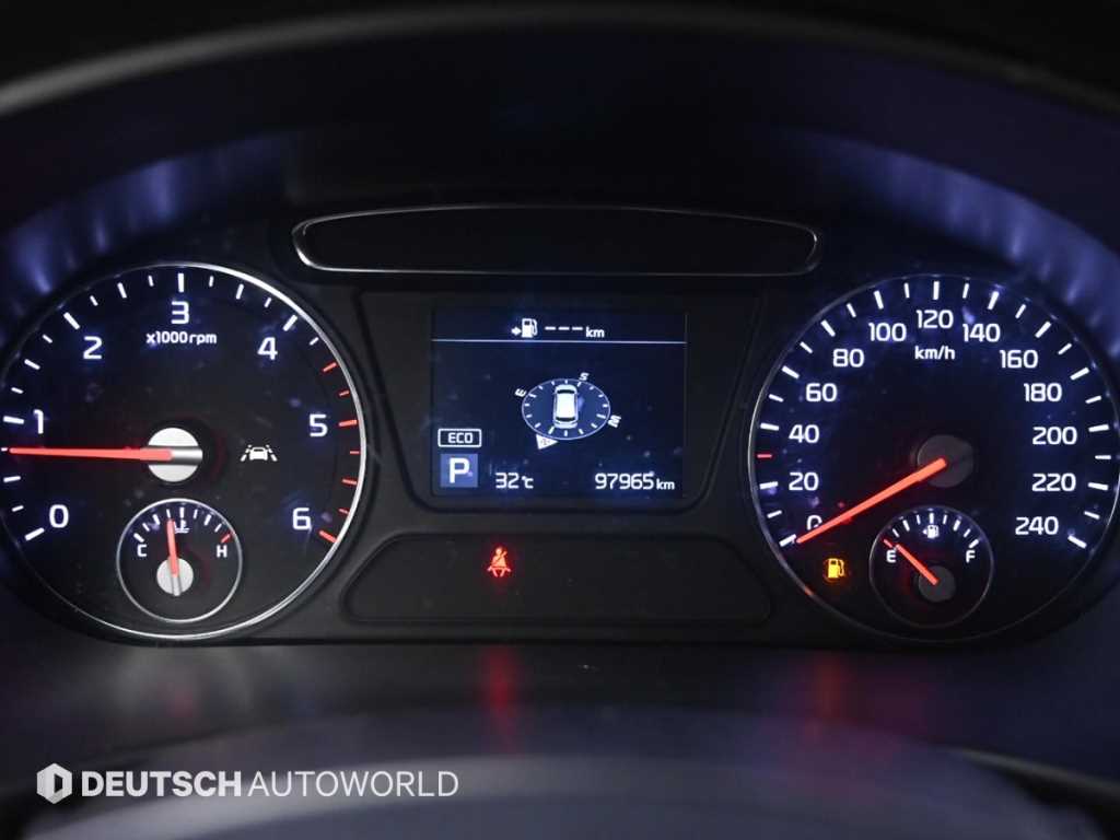 Kia Sorento — photo 08