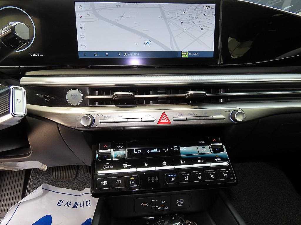 Hyundai Grandeur — photo 13