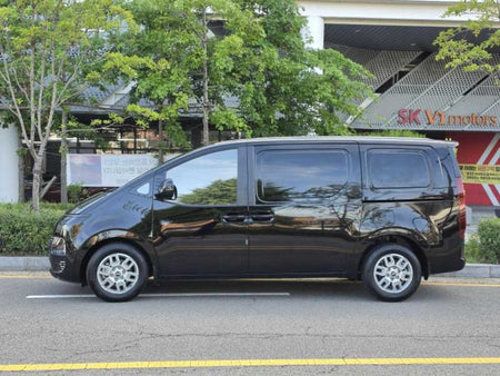 Hyundai Staria — photo 01