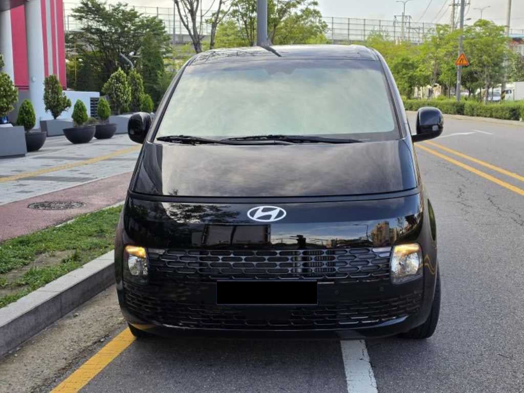 Hyundai Staria — photo 03