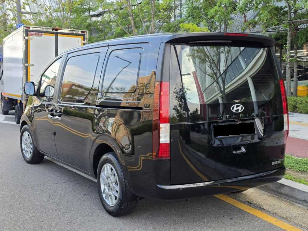Hyundai Staria — photo 06