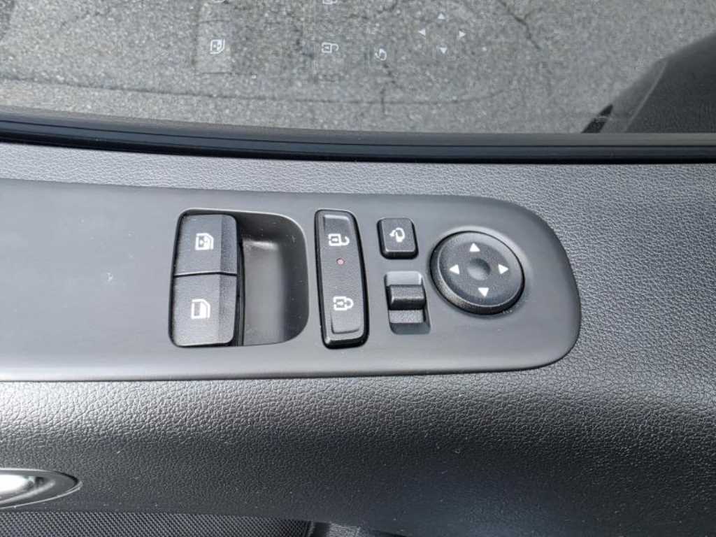 Hyundai Staria — photo 16