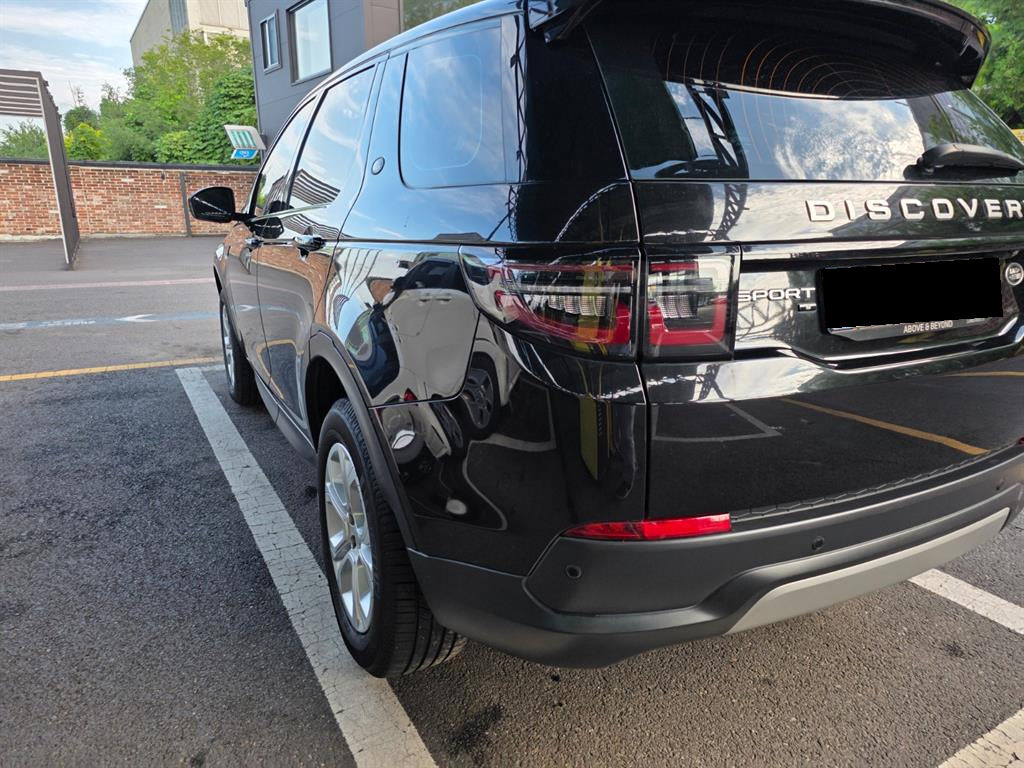 Land Rover Discovery Sport — photo 02