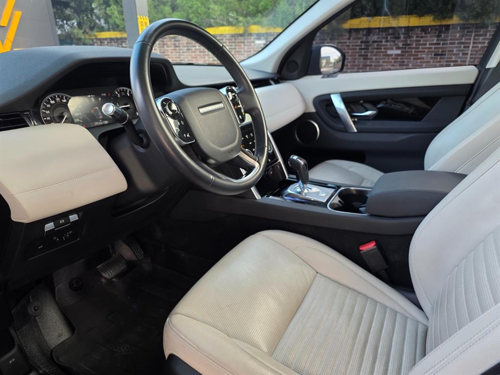 Land Rover Discovery Sport — photo 15
