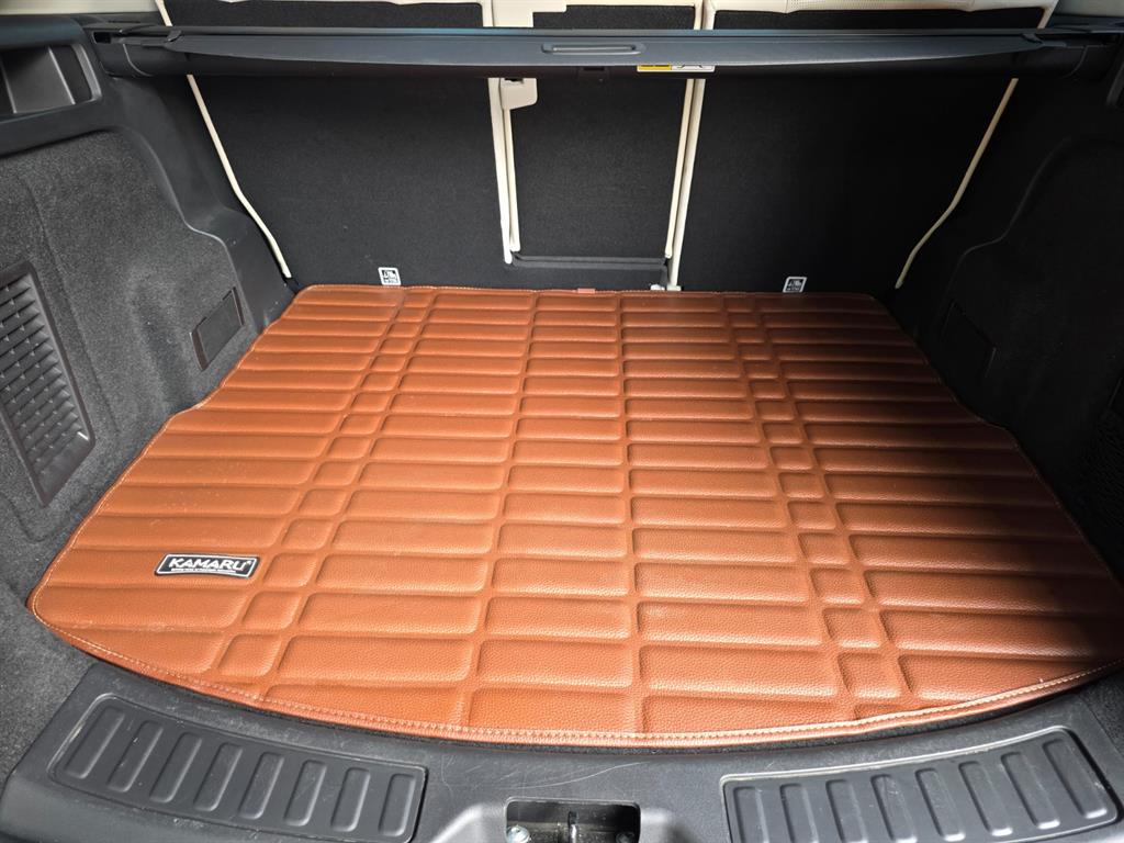 Land Rover Discovery Sport — photo 18