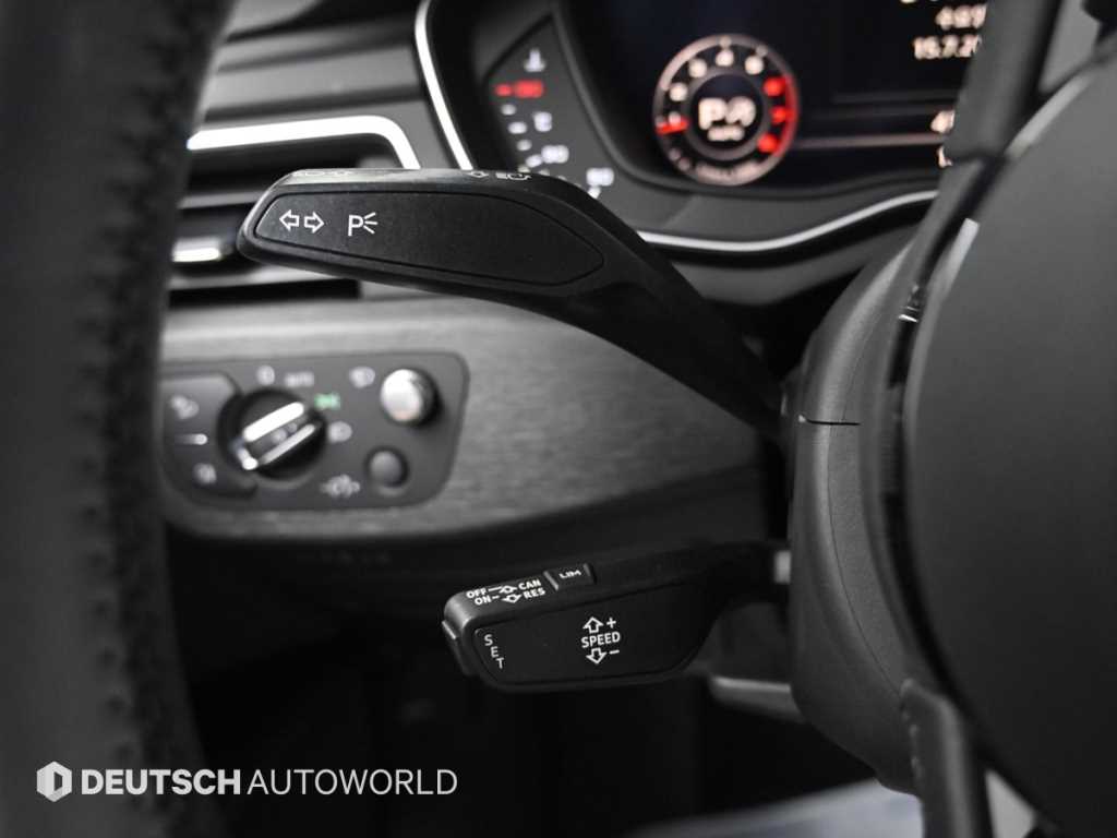 Audi A4 — photo 16