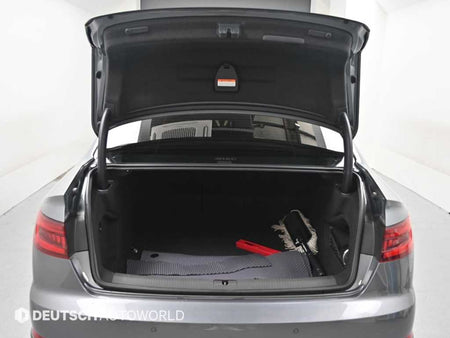 Audi A4 — photo 19