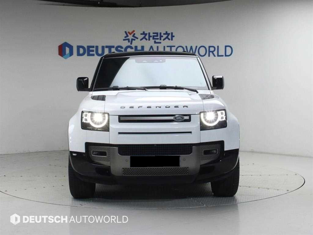 Land Rover Defender — photo 05