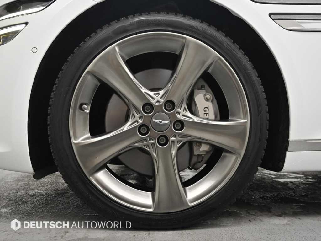Genesis G80 — photo 05
