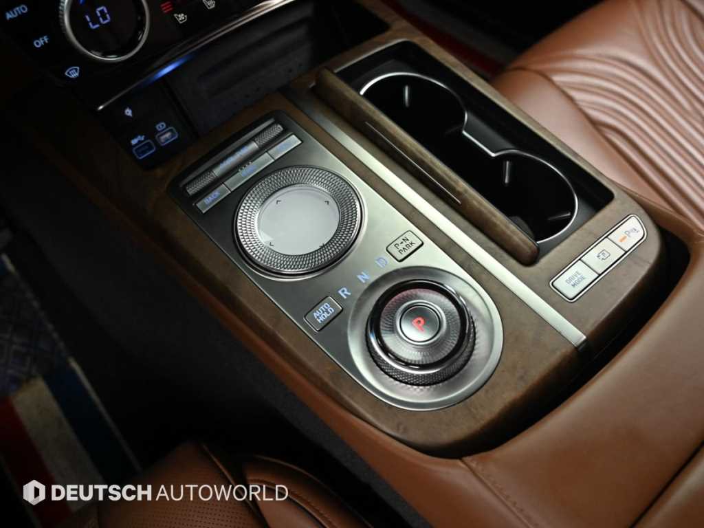 Genesis G80 — photo 09