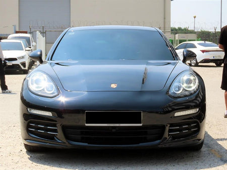 Porsche Panamera — photo 01