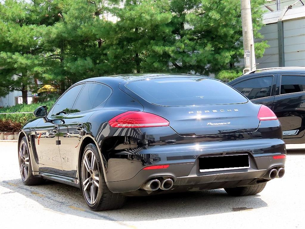 Porsche Panamera — photo 03