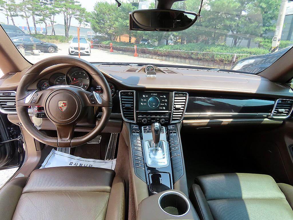 Porsche Panamera — photo 07