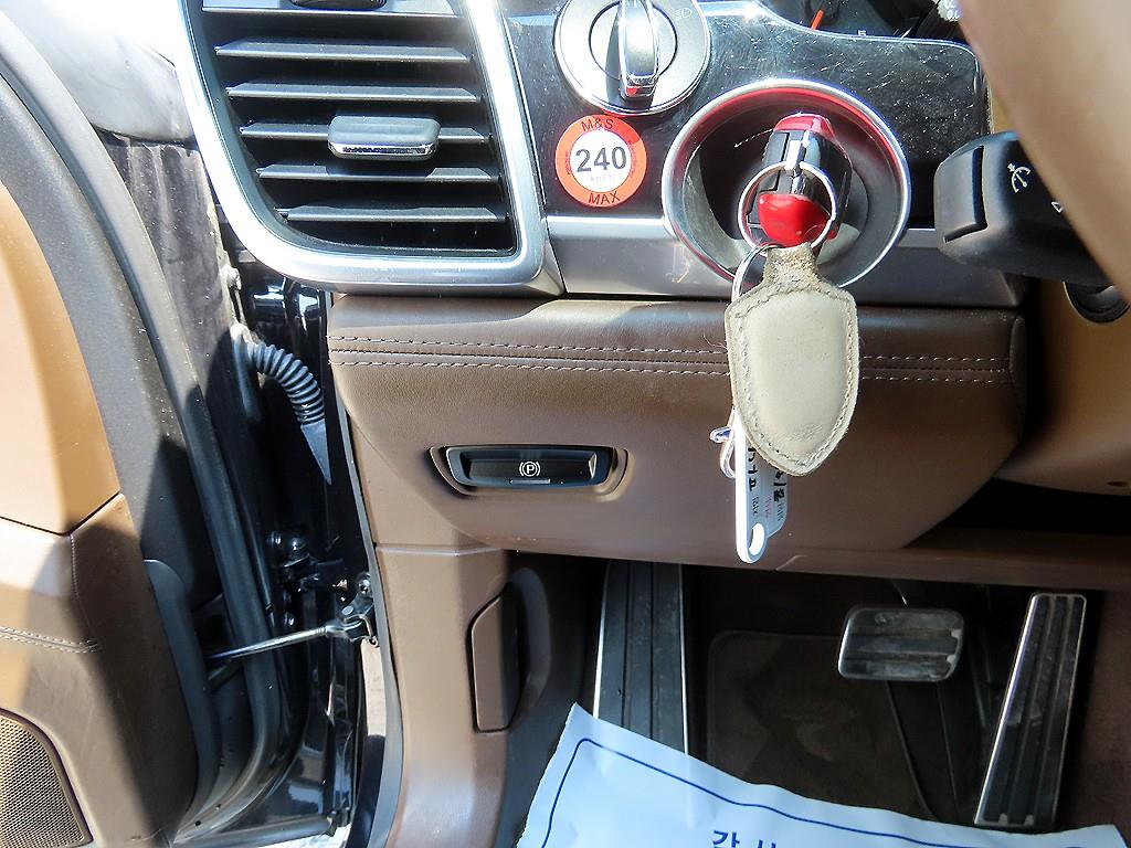 Porsche Panamera — photo 12