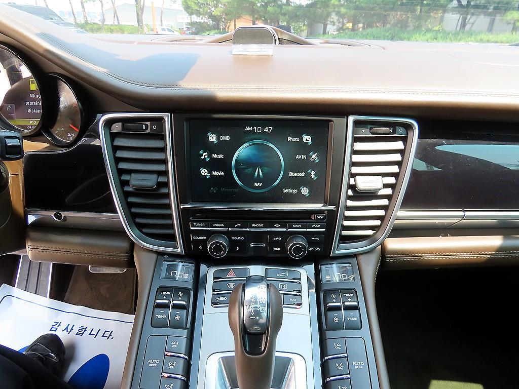 Porsche Panamera — photo 14