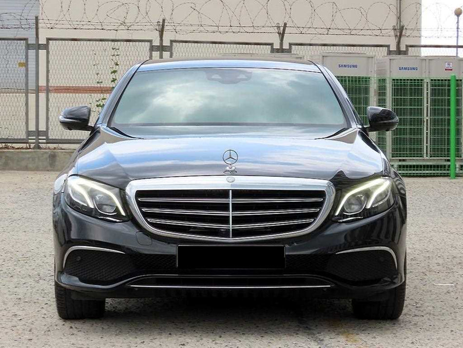 Mercedes-Benz E-Class — photo 01